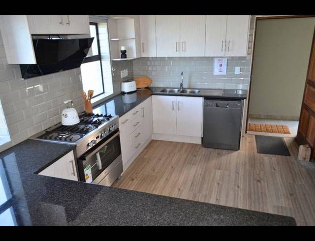 2 BEDROOM HOUSE FOR SALE IN DA NOVA